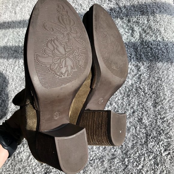 Bos. & Co. Belfield Waterproof Chelsea Boot - Picture 9 of 10